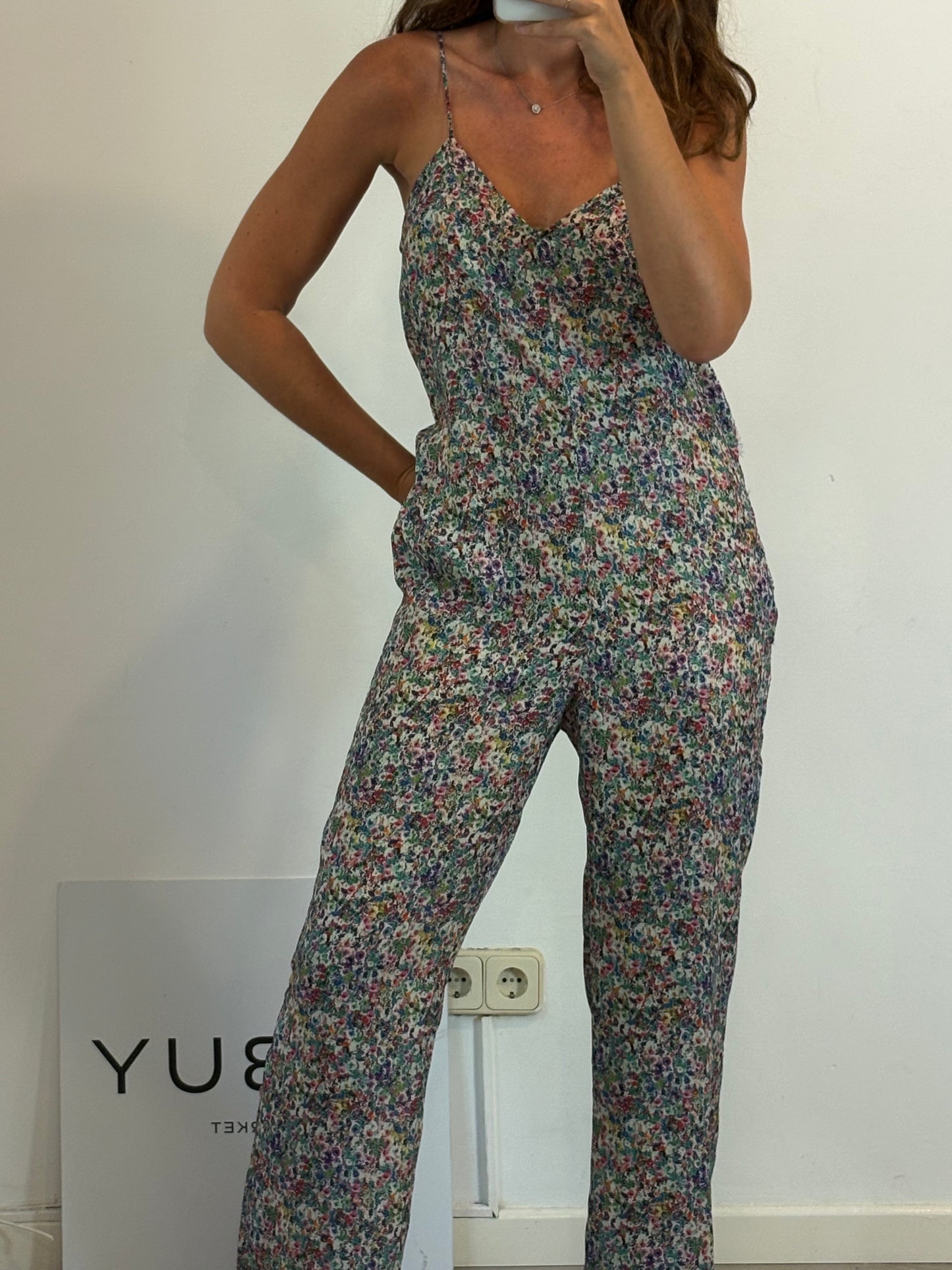 ZARA. Mono largo fluido flores. T M