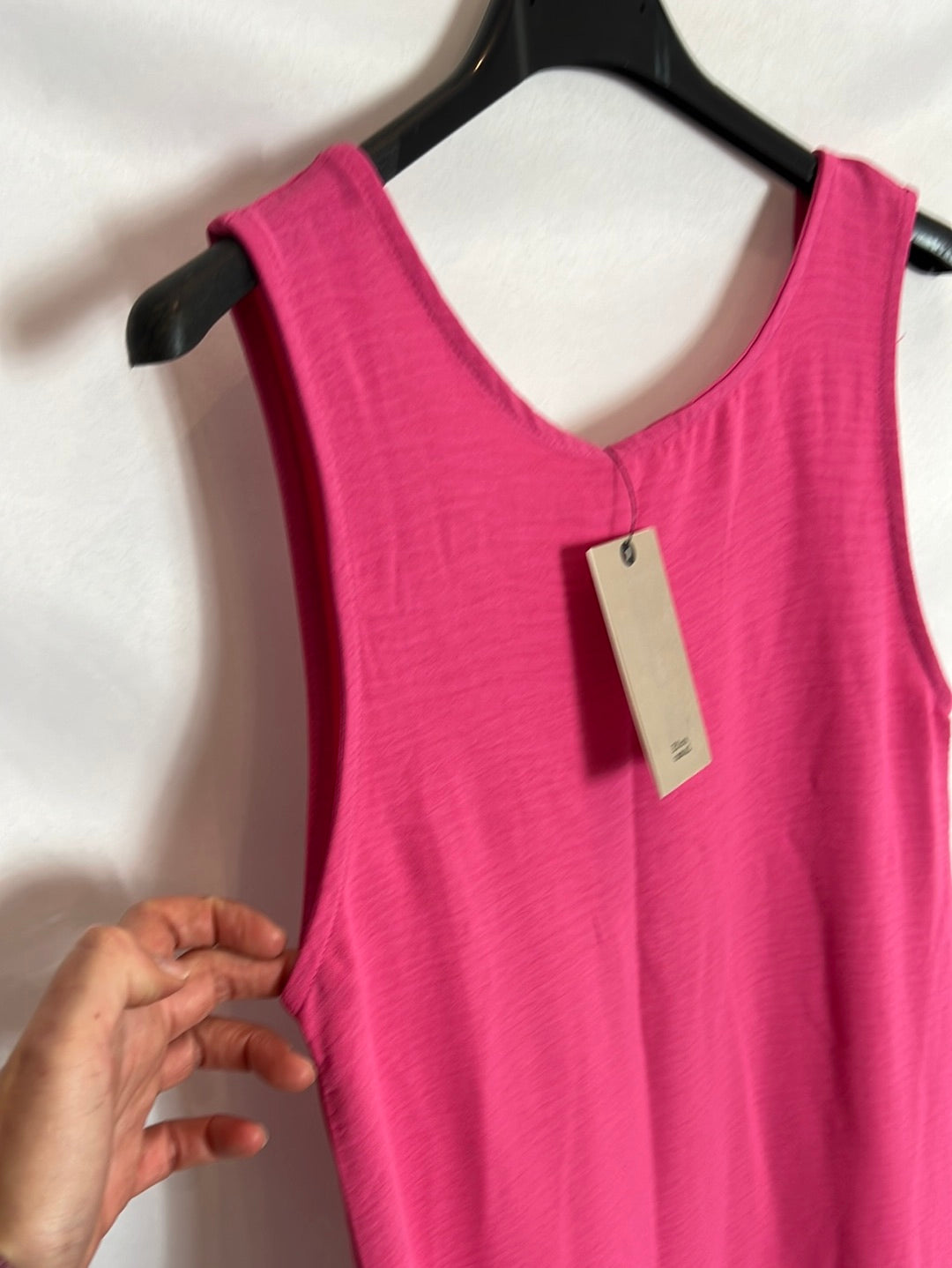 SFERA. Vestido liso rosa volante. T S