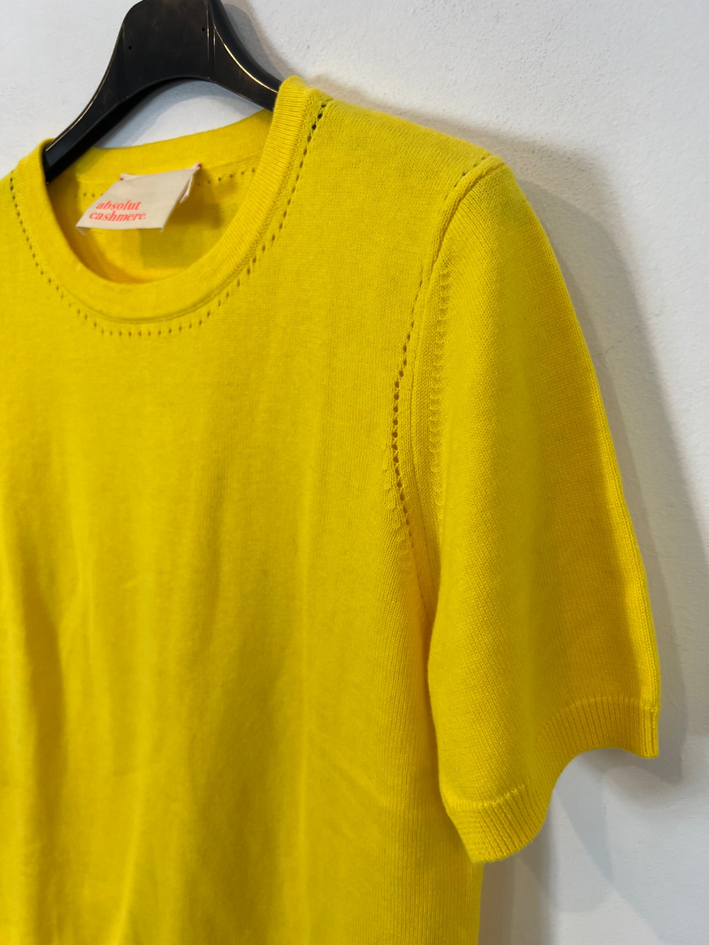 ABSOLUT CASHMERE. Yellow cotton and cashmere top. TM