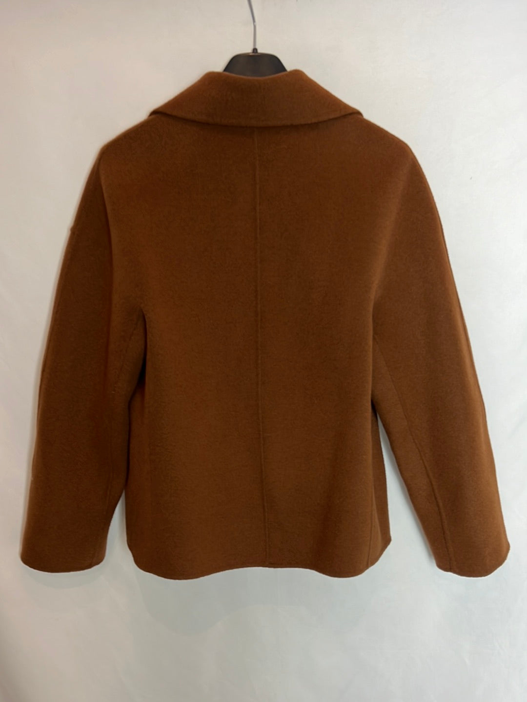 MASSIMO DUTTI. Chaqueta lana marrón crop. T XS