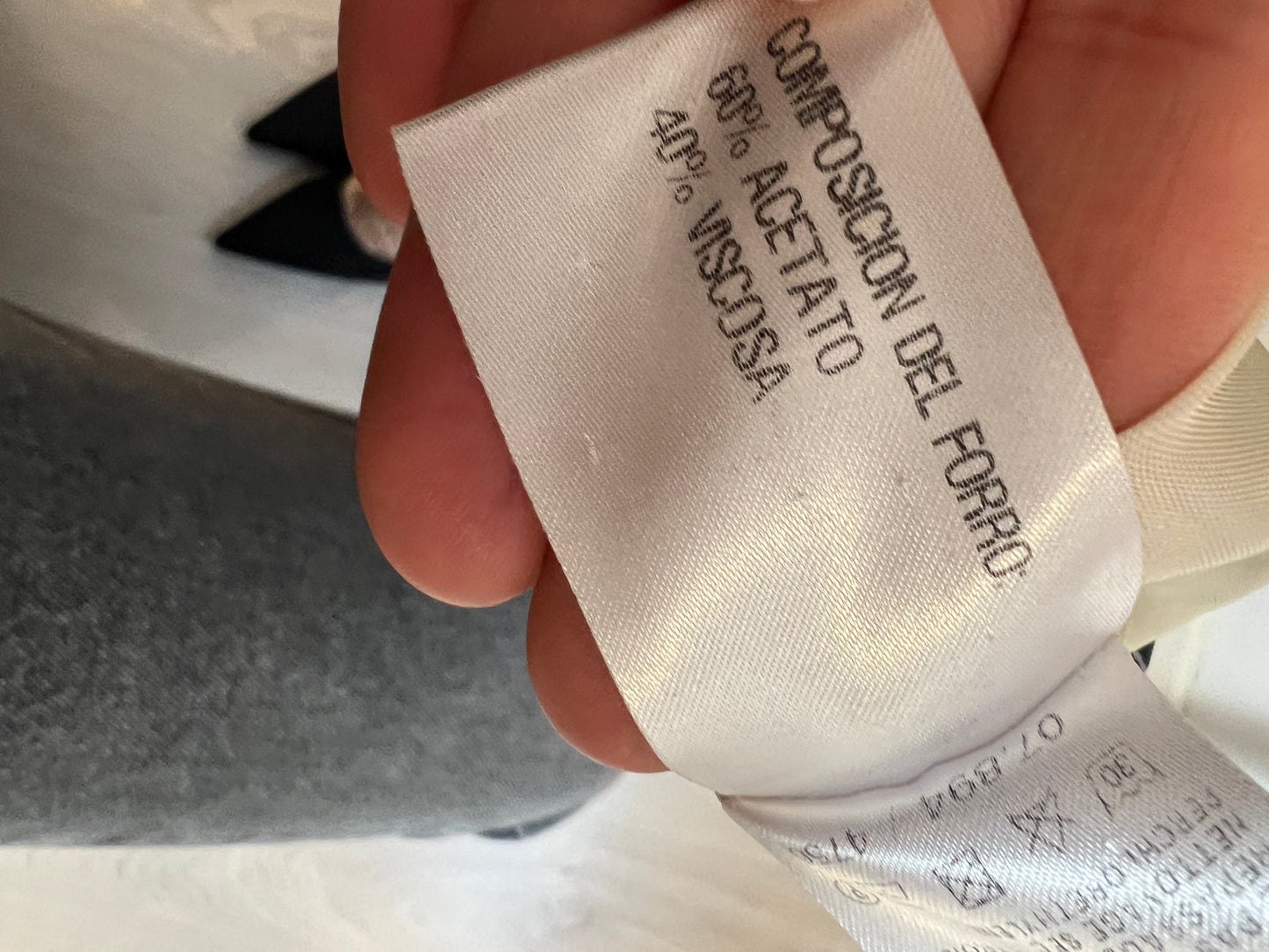 MIRTO. Vestido largo estampado hombreras. T 36