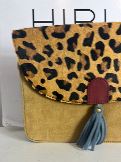 OTHER. Textured leather bag