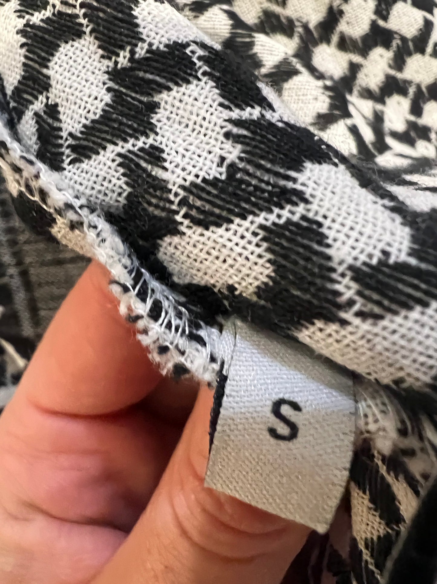 ROUGH STUDIOS.Ts printed black shirt