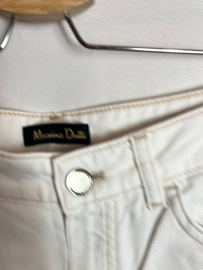 MASSIMO DUTTI. Denim blanco estilo mom fit costuras. T 38