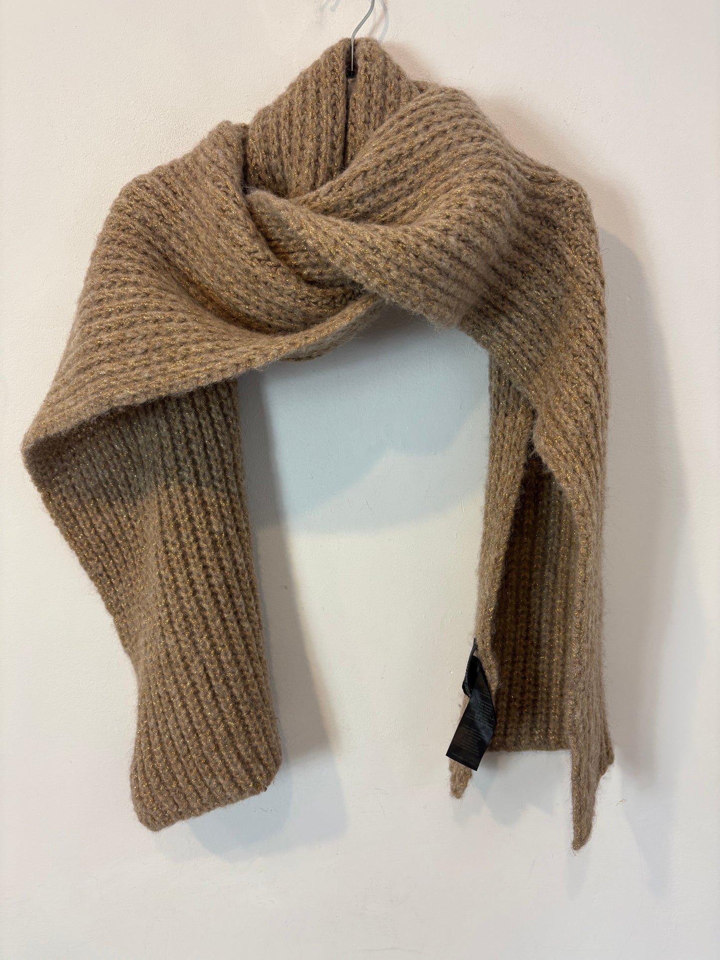 ZADIG & VOLTAIRE. Bufanda beige alpaca