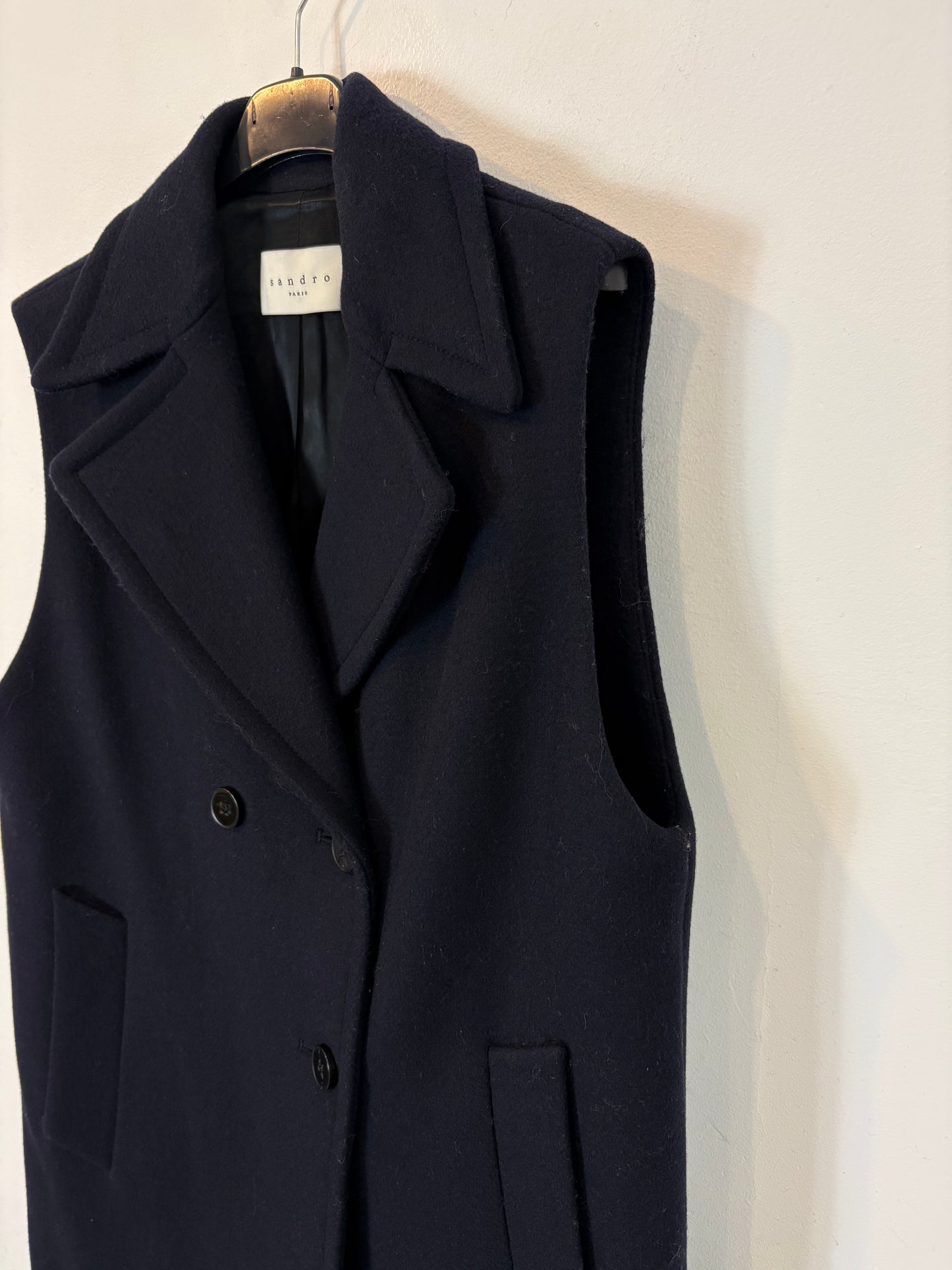 SANDRO. Chaleco largo lana azul