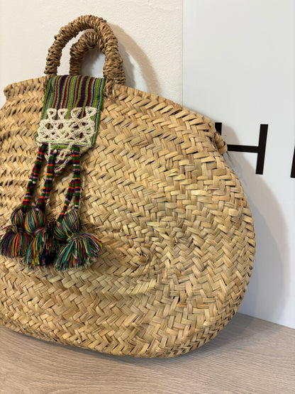 Capazo rafia detalles étnicos hecho a mano