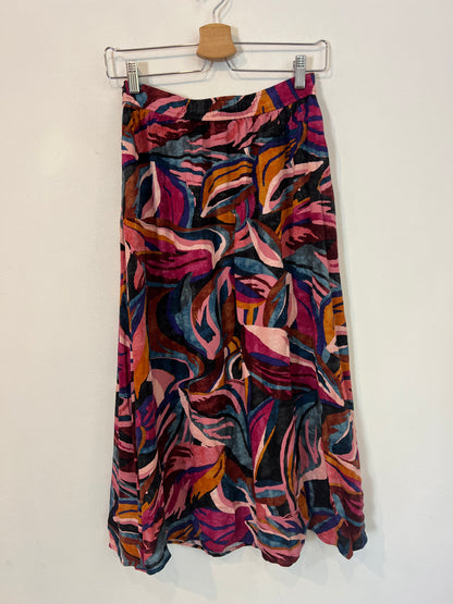 PETITE MENDIGOTE. Total look fluido estampado colores. T S