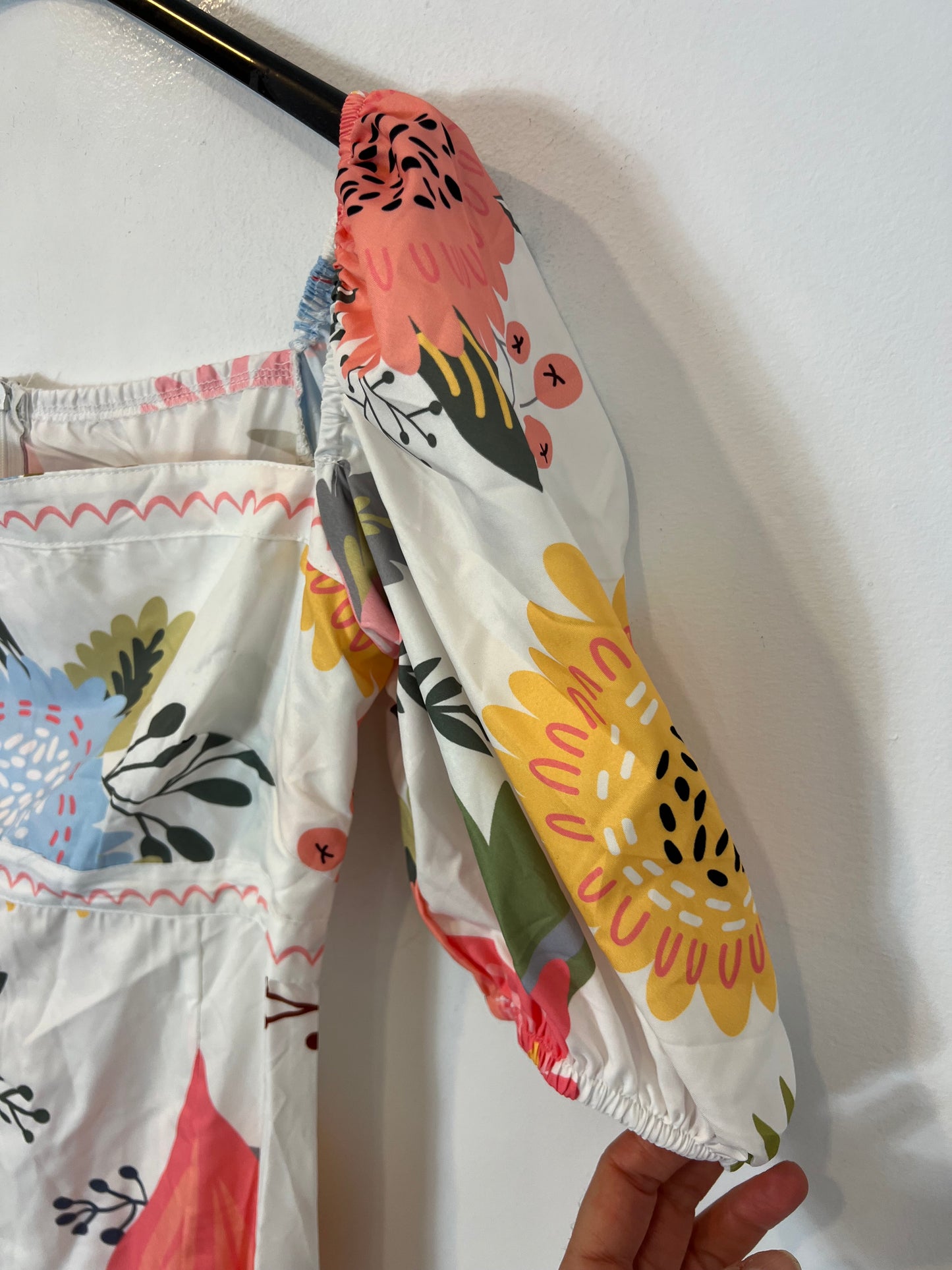 OTRAS. Vestido largo blanco flores Tu(m/l)