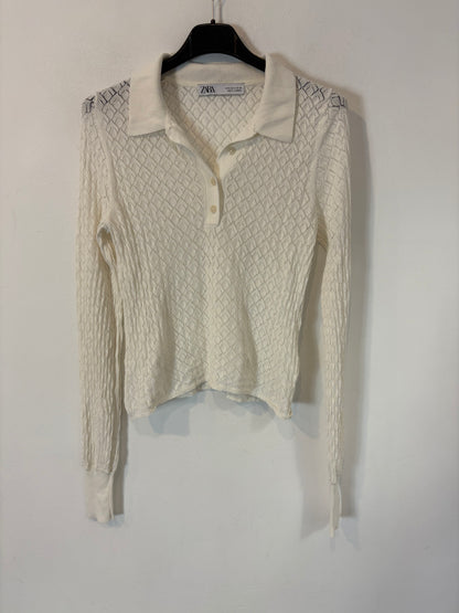 ZARA. Top punto calado blanco