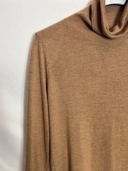 MANGO. Camel turtleneck sweater. TS