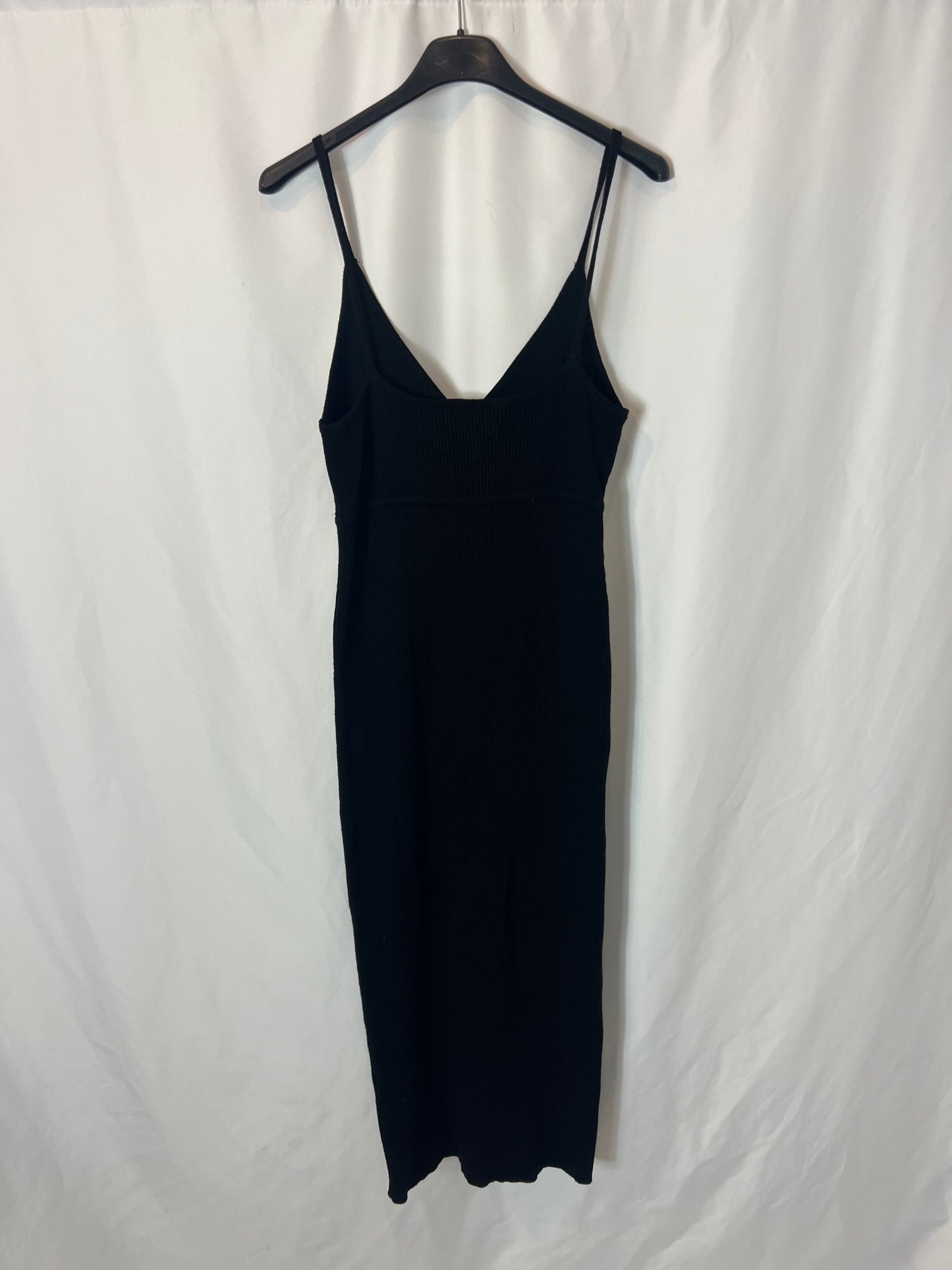 ZARA. Black ribbed fitted midi dress. TS