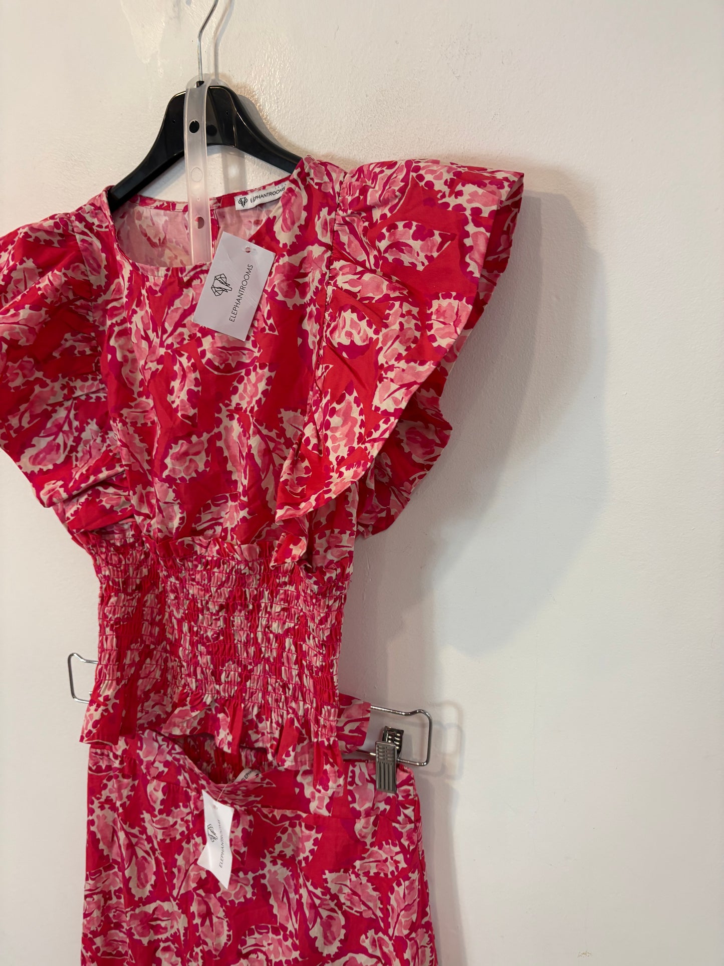 ELEPHANTROOMS. Conjunto  rosa estampado