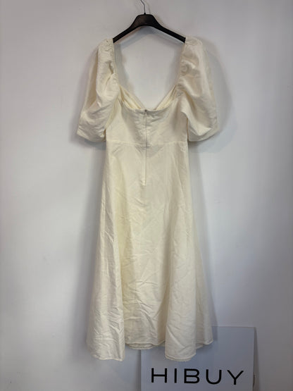 ZARA. Vestido midi blanco detalle escote