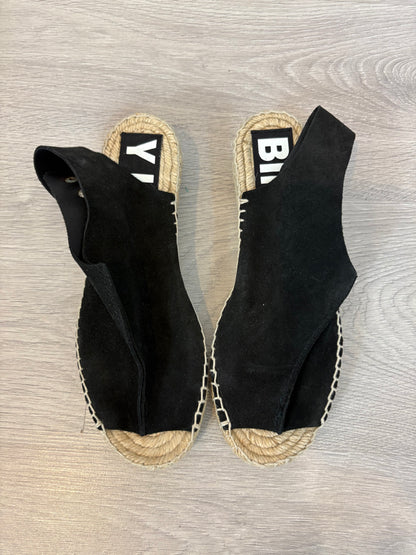 BIMBA Y LOLA. Alpargatas negras. T 38