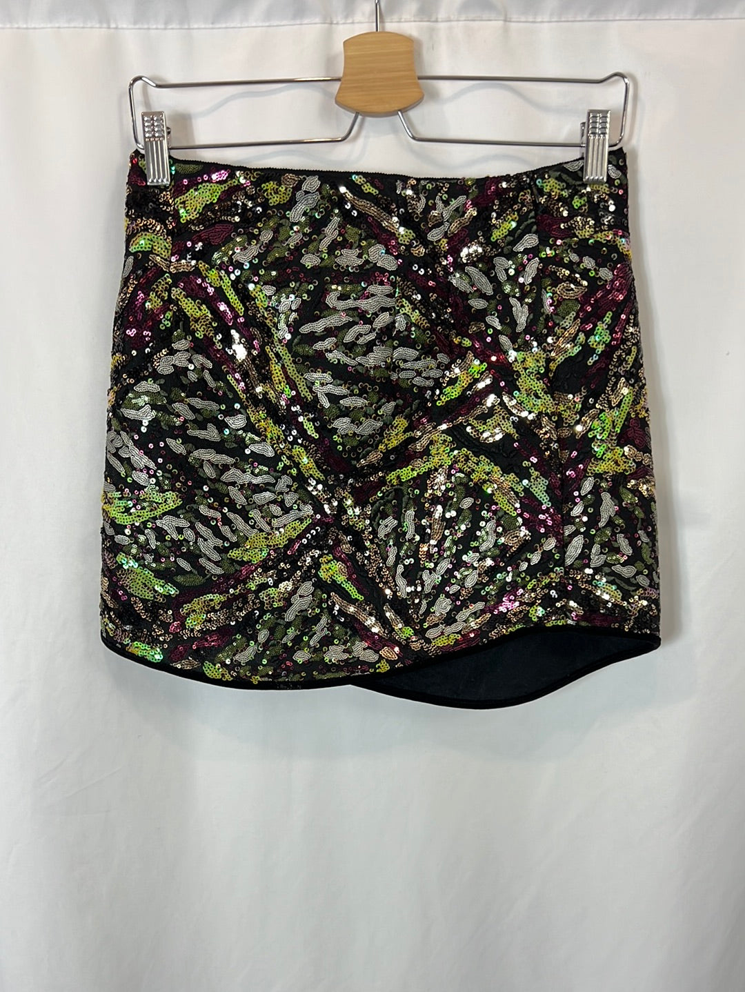 ZARA. Black sequin Ts skirt