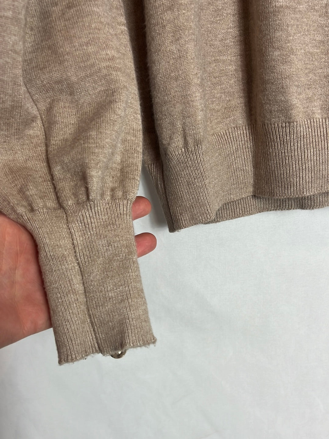 OTRAS. Jersey beige jaspeado detalle espalda. T S