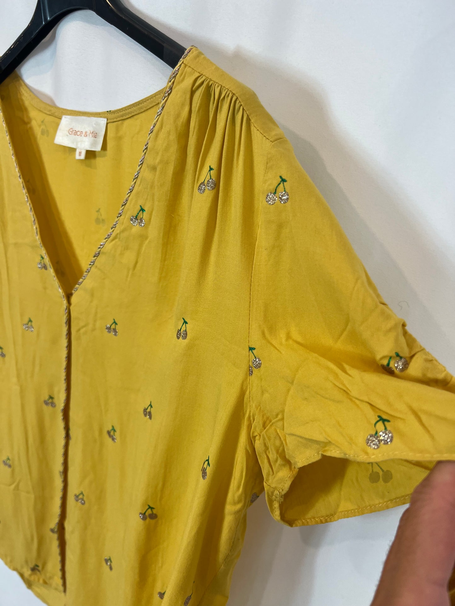 GRACE&amp;MILA. Tm embroidered mustard blouse