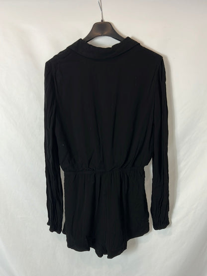 SUPERDOWN. Black open-neck jumpsuit. TL