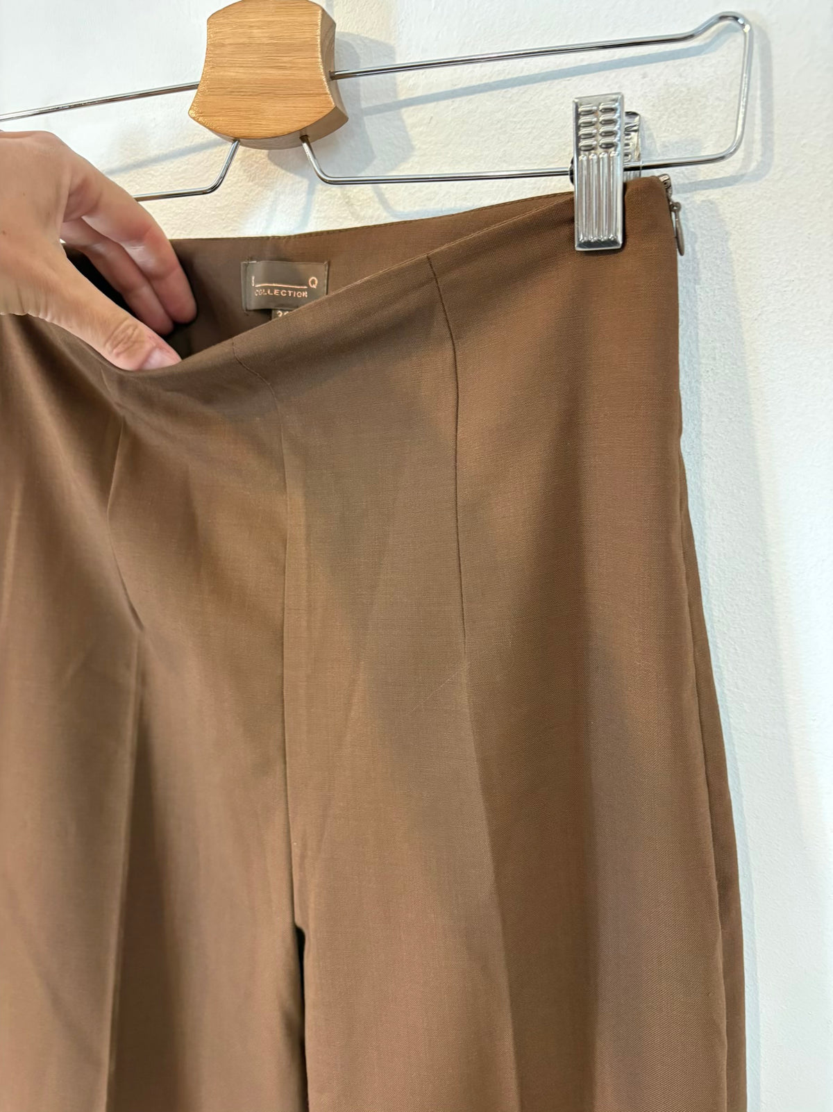 IQ COLLECTION. Conjunto top y pantalón fluidos