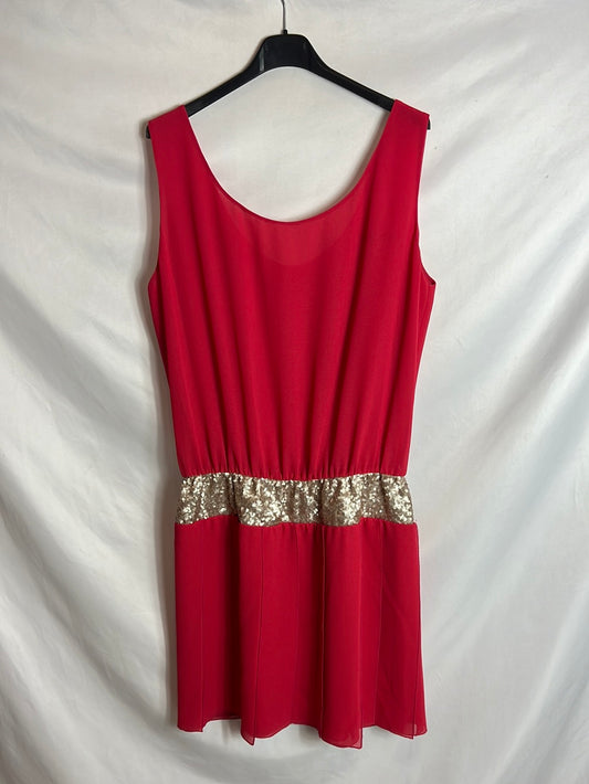 Elisa Rivera. Flowing red dress with sequin detail. Size 44