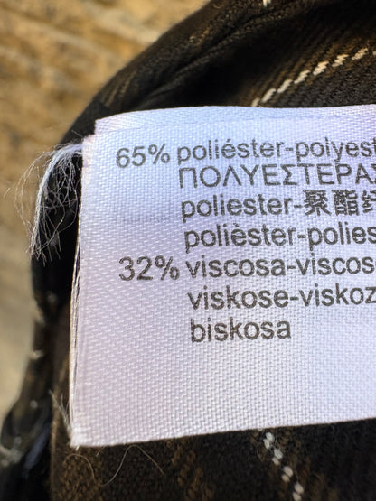 ZARA. Pantalón cuadros botón dorado