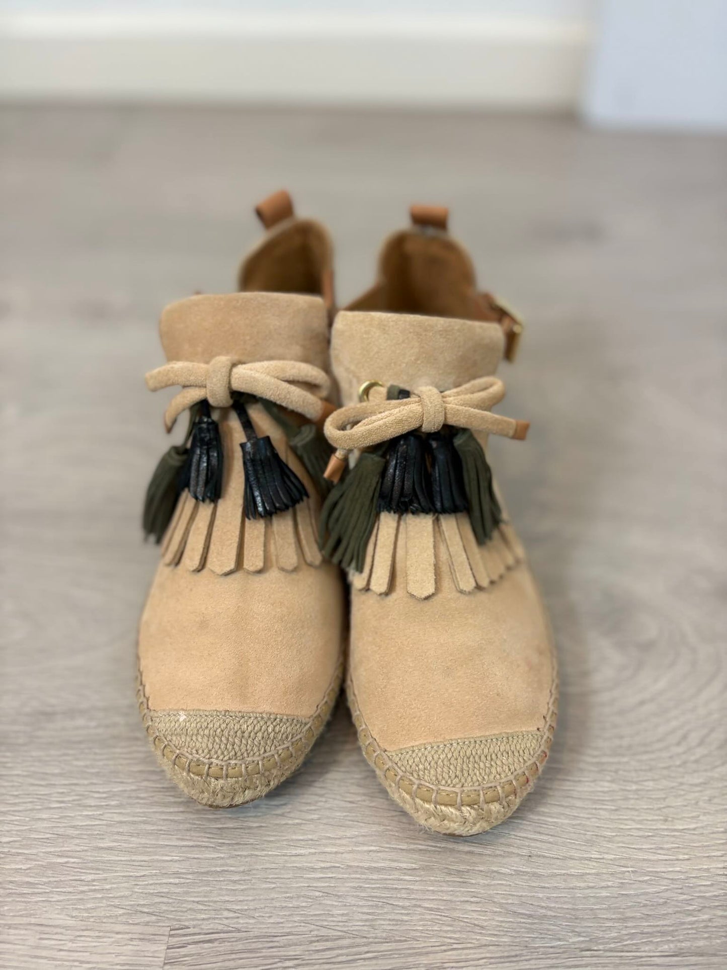 INTROPIA. Zapato piel esparto T.36