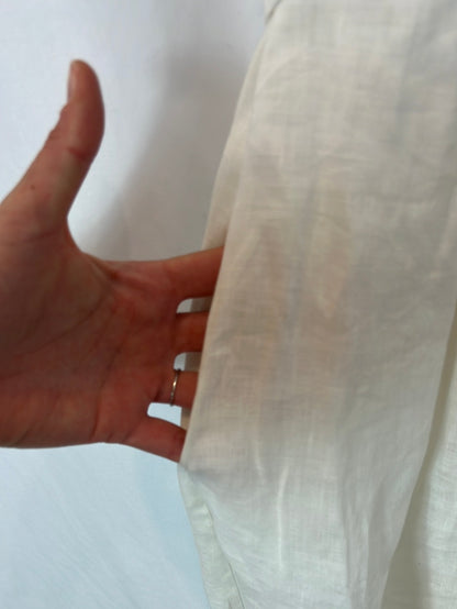 BURBERRY. White linen midi dress. Size 40