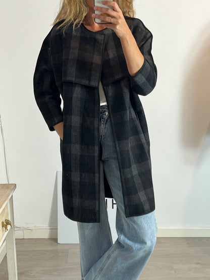 TOPSHOP. Abrigo fino cuadros negros y grises. T 36