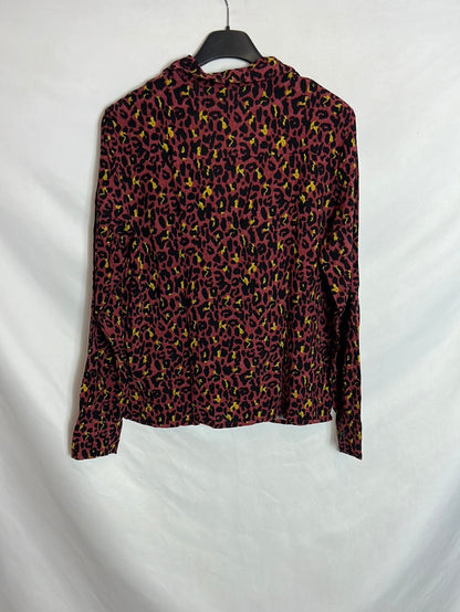 LEFTIES. Blusa burdeos print fluida. T M