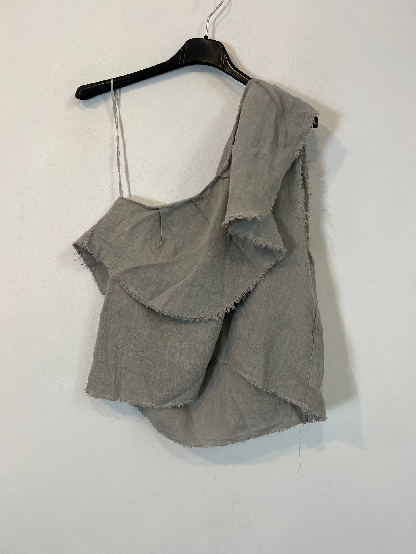 ZARA. Top gris lino asimétrico. T S