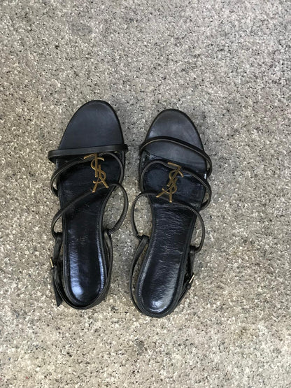 SAINT LAURENT. Sandalia negra piel Cassandra. T 38