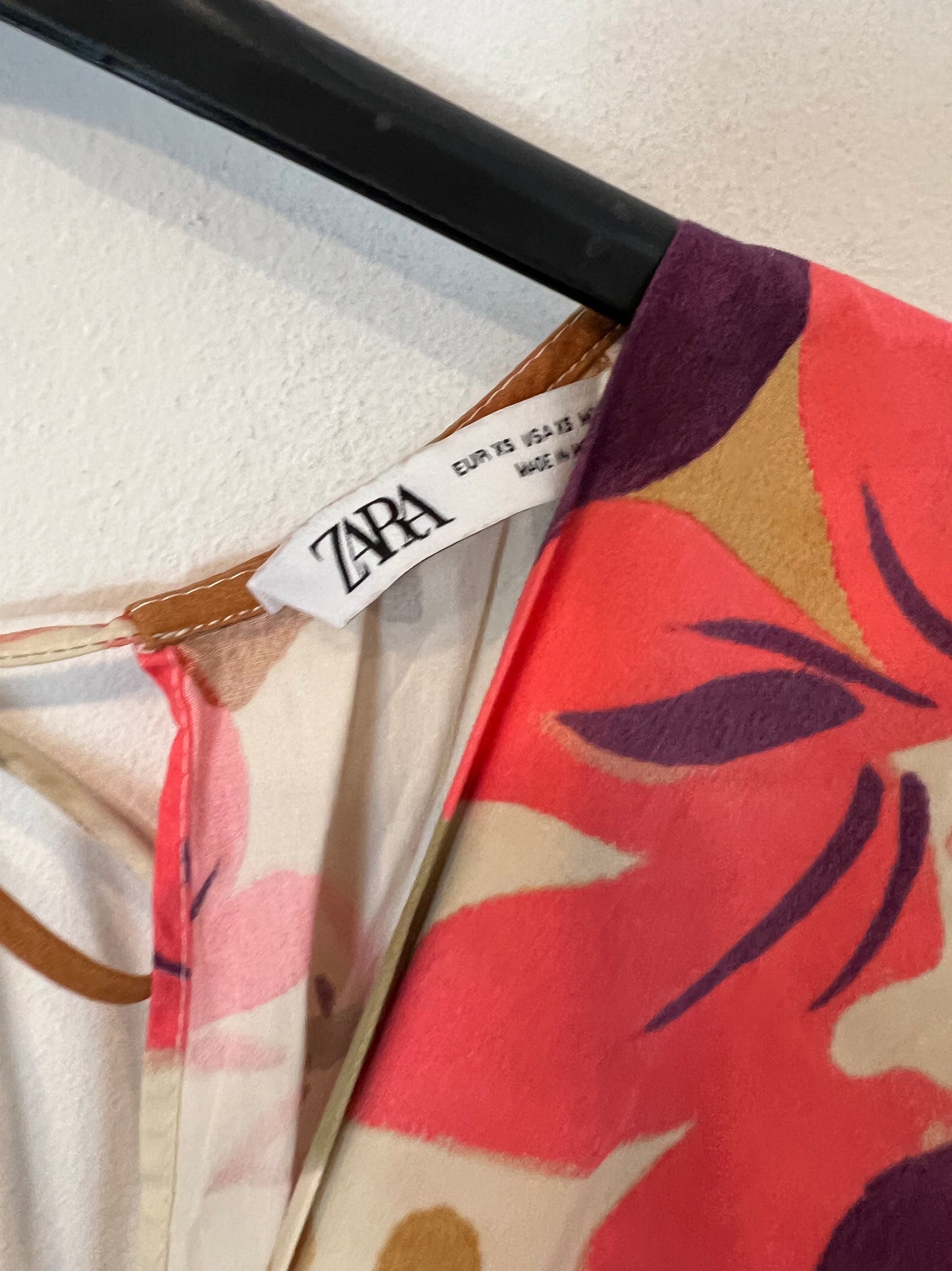 ZARA. Long floral dress T.xs