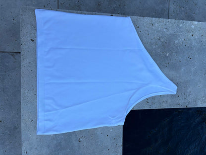 TOT HOM. Camiseta blanca asimétrica