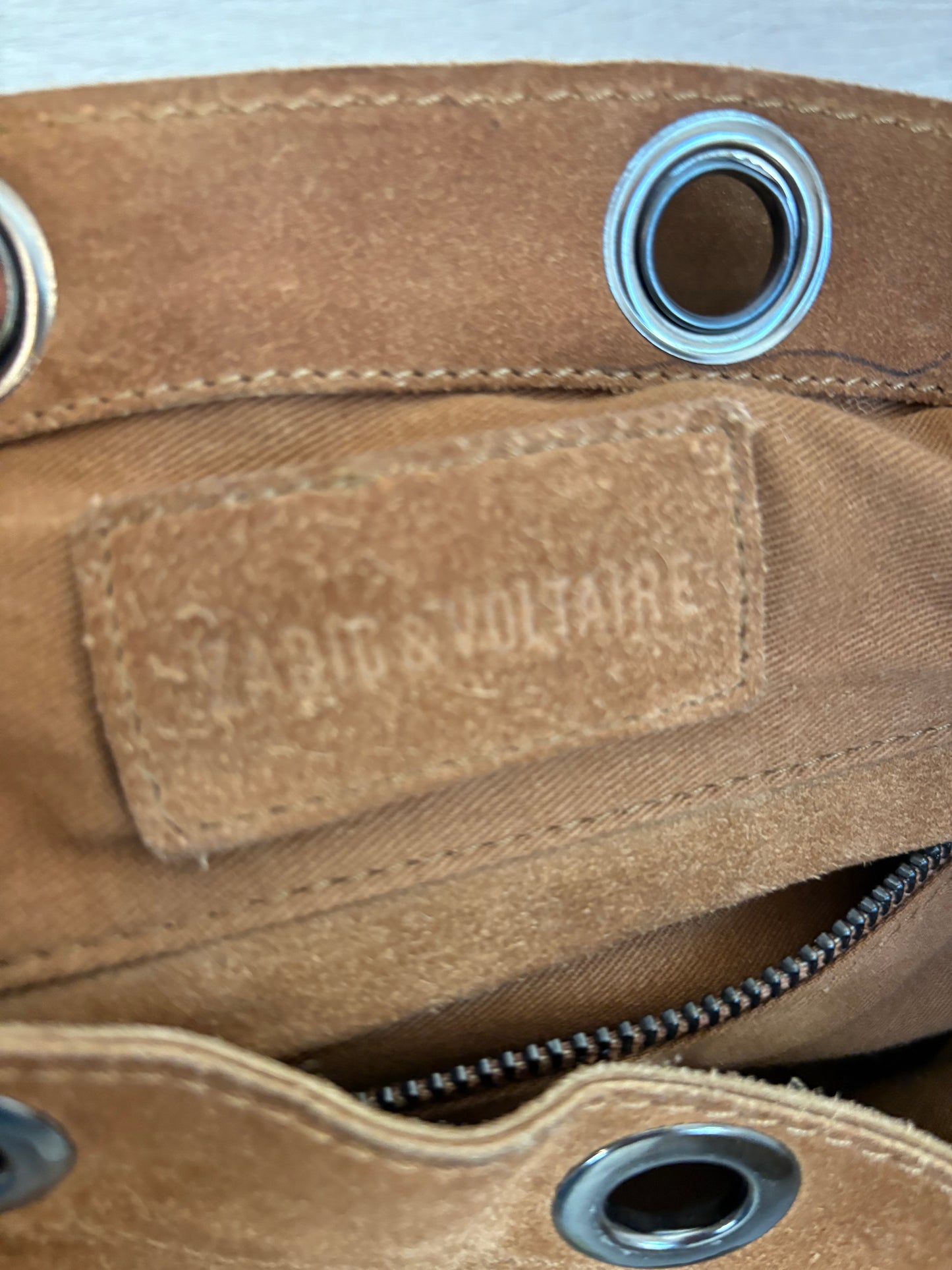 ZADIG & VOLTAIRE. Bolso bandolera ante flecos