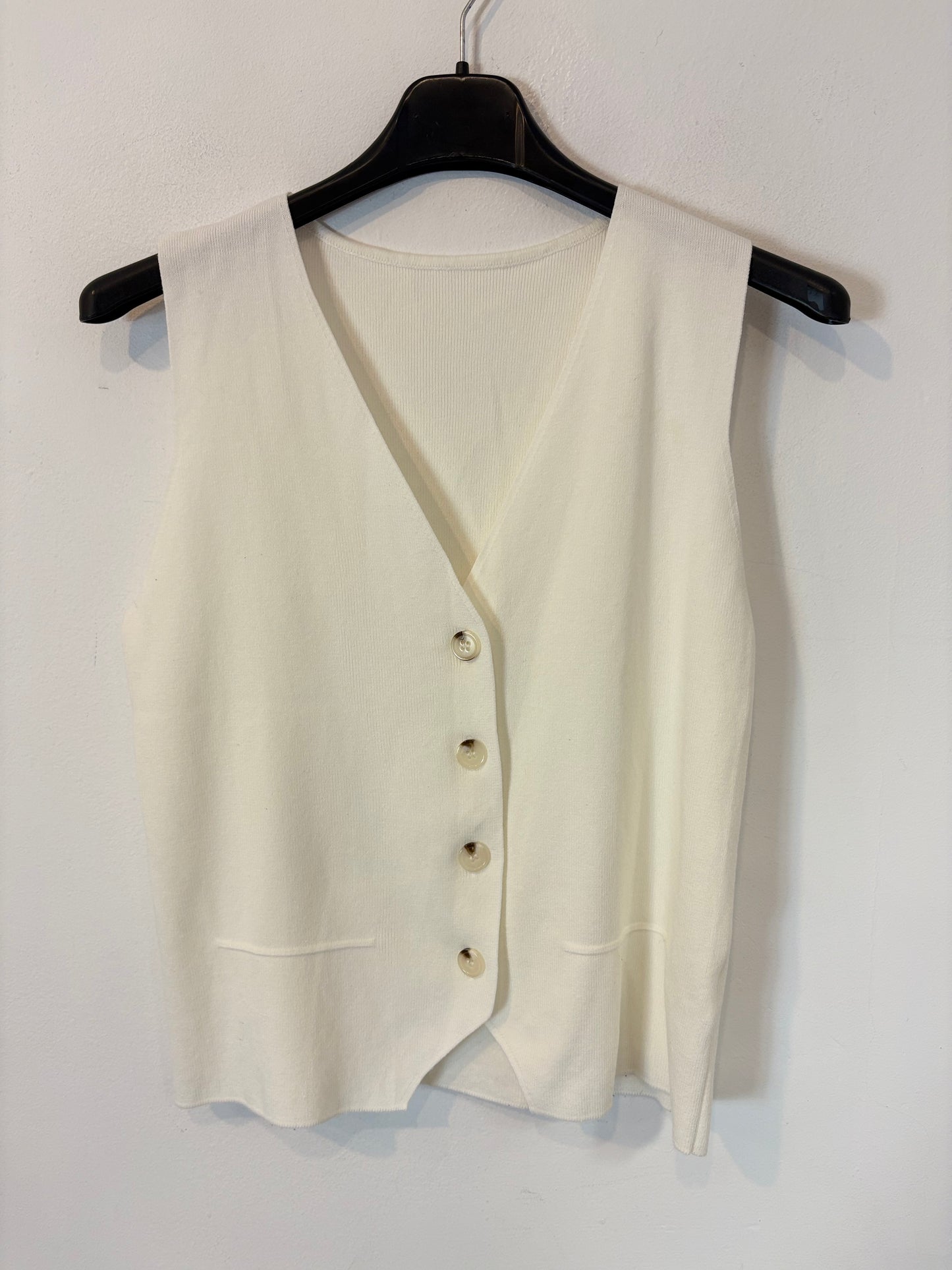 BARILOCHE. Houndstooth trousers size 36