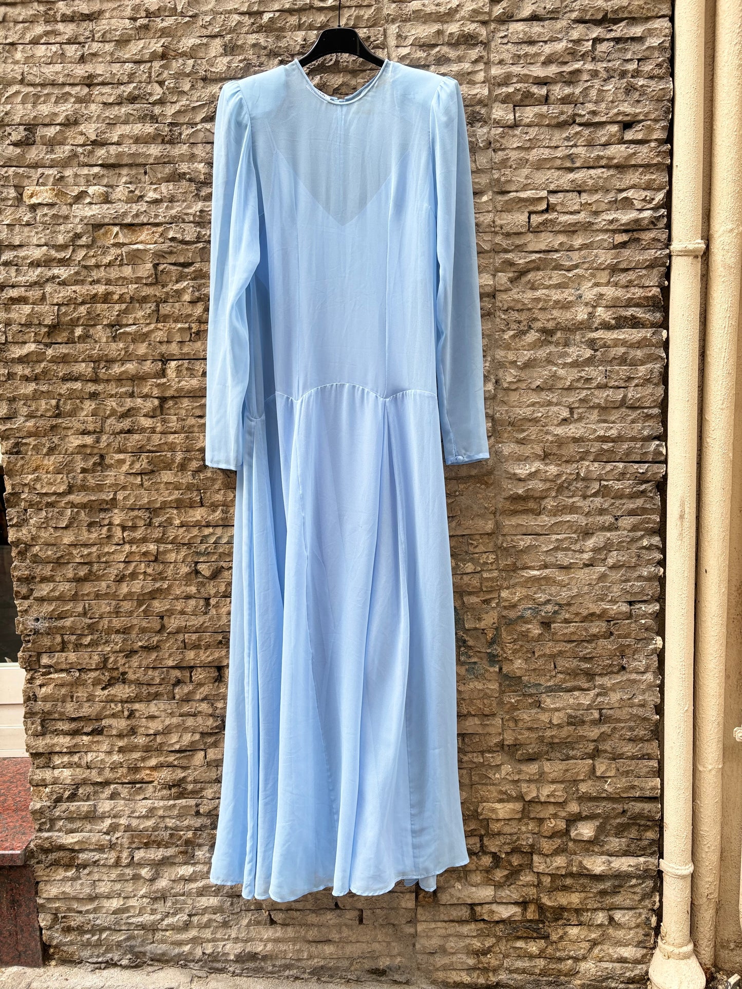 ANDION. Vestido azul claro gasa