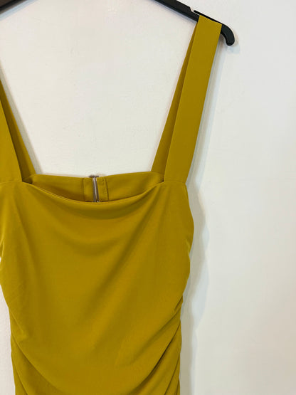 ZARA. Vestido mostaza fruncido T.s