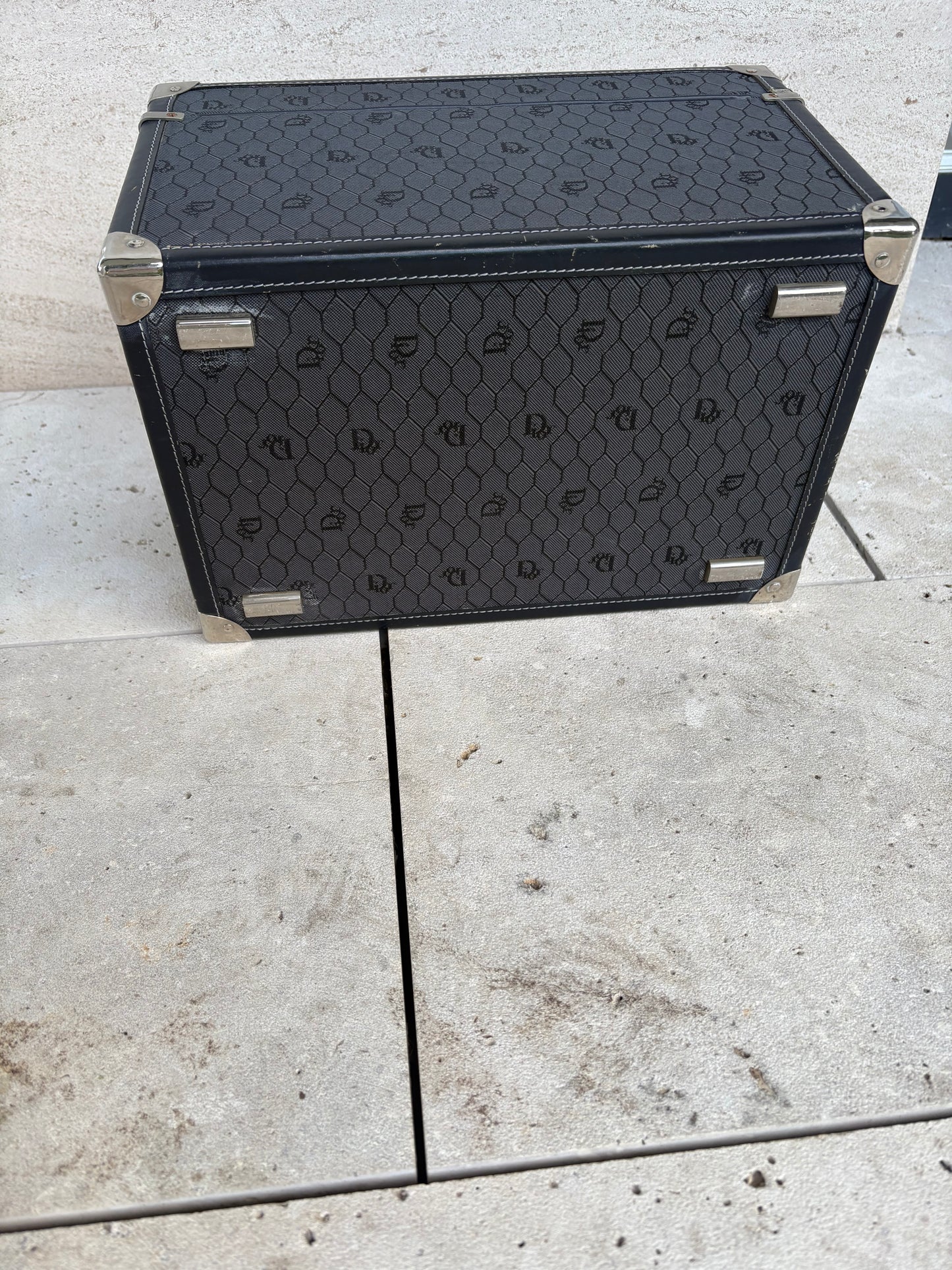 DIOR. Neceser de viaje