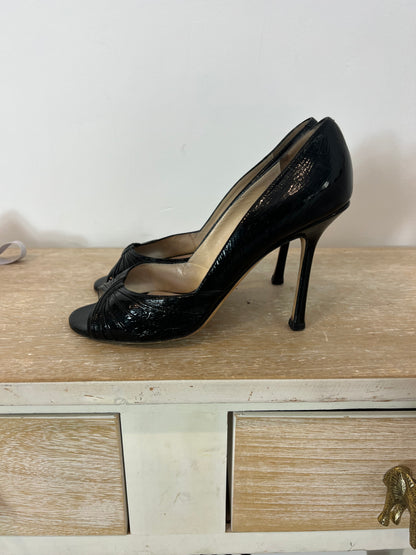 JIMMY CHOO. Black patent leather peeptoe heels. Size 37.5 (tare)