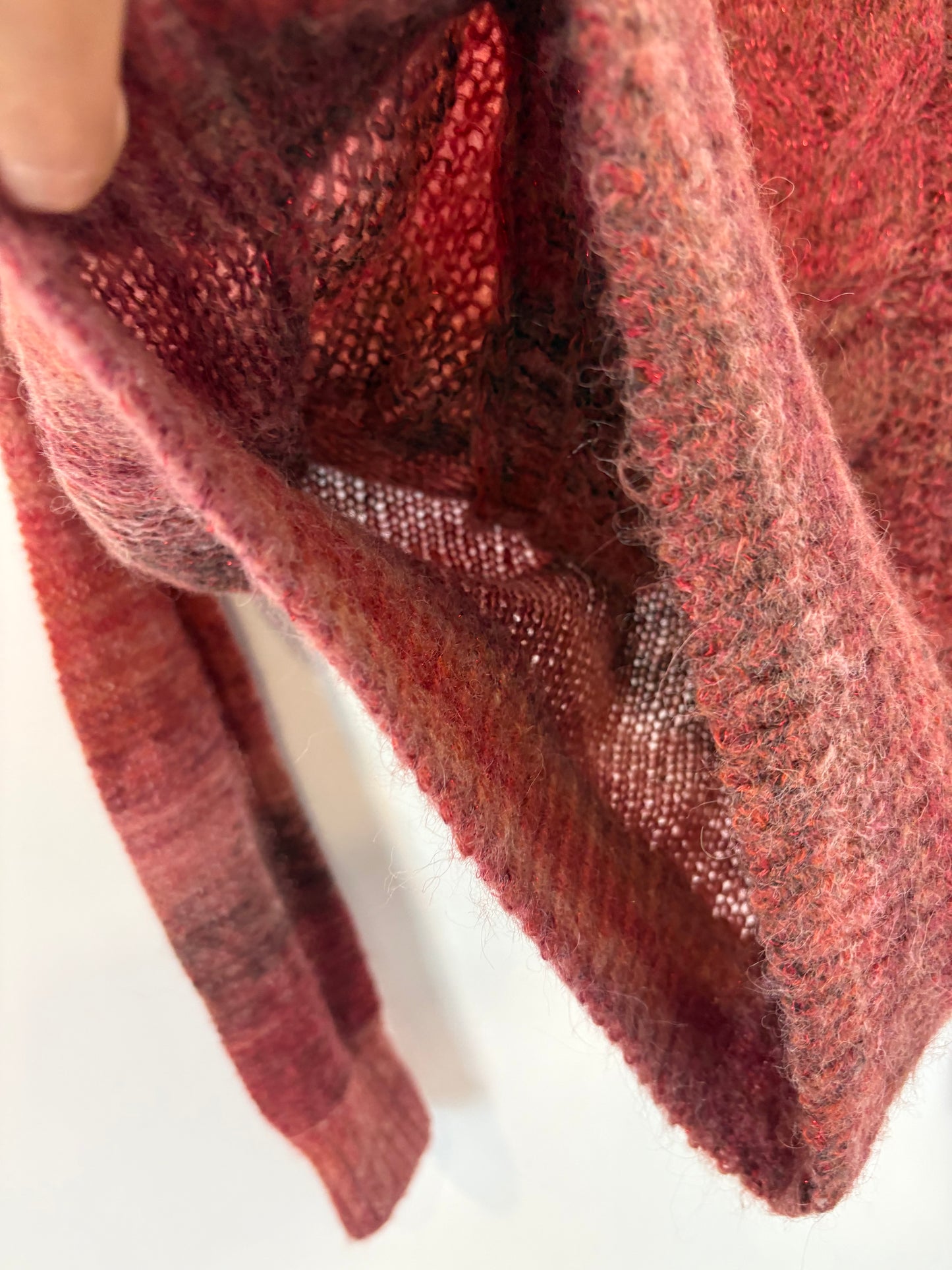 SCALPERS. Jersey jaspeado burdeos