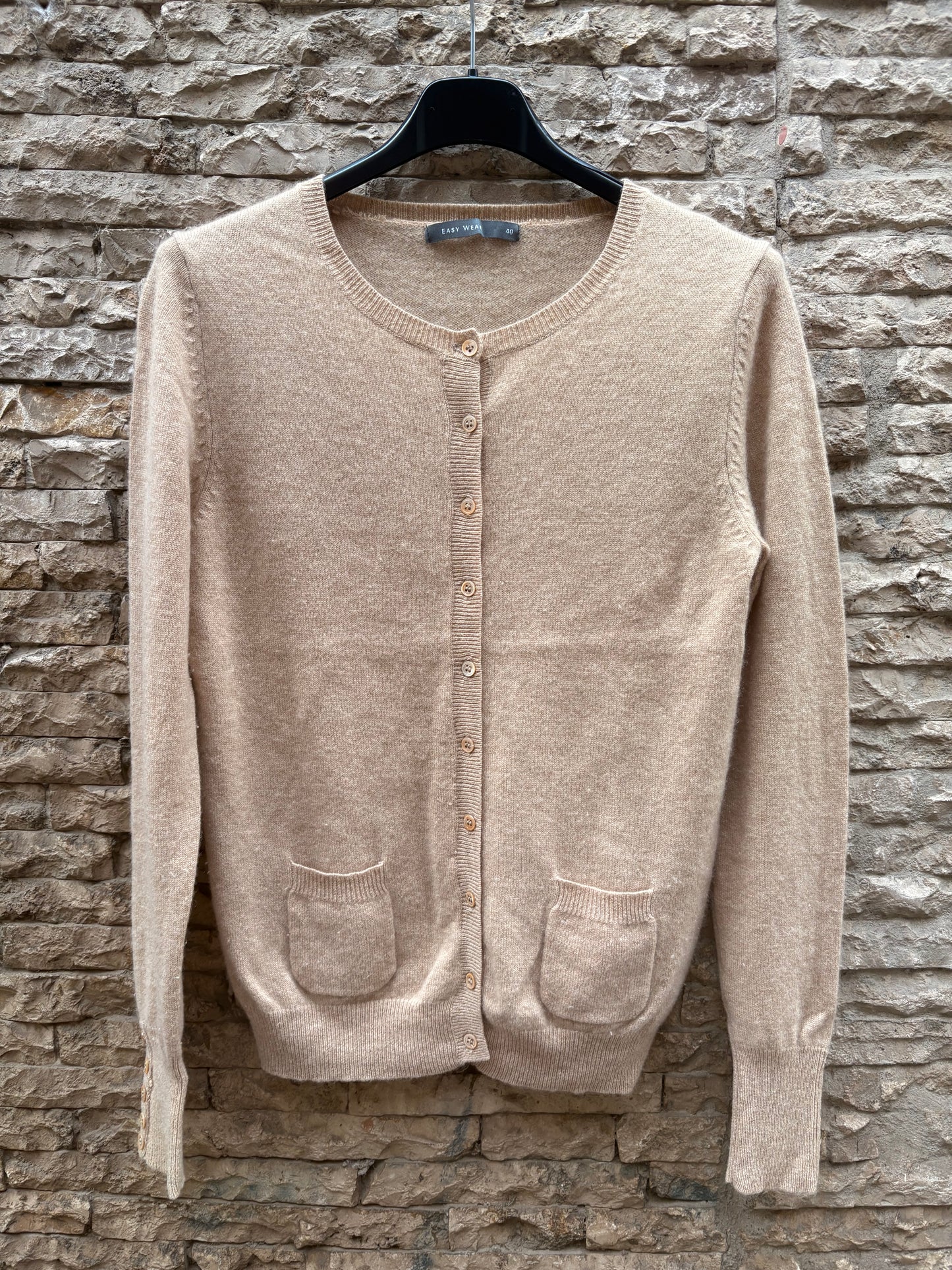EASY WEAR. Chaqueta beige cashmere