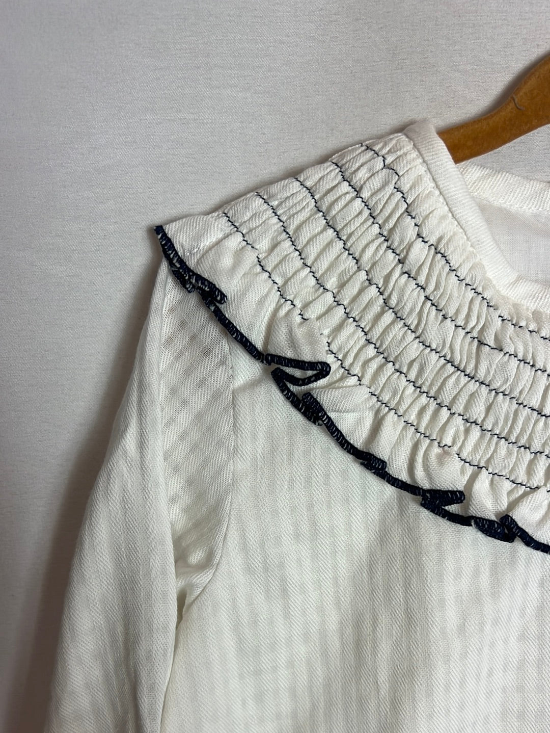 ANCAR. Vestido rana blanco camisa y abajo escocés