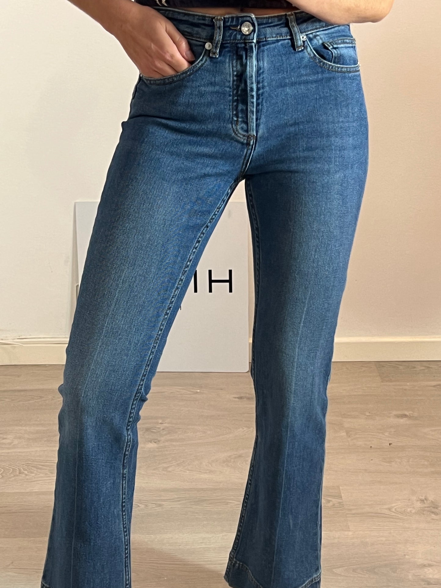 ZADIG&VOLTAIRE. Pantalón denim campana T.25(38)