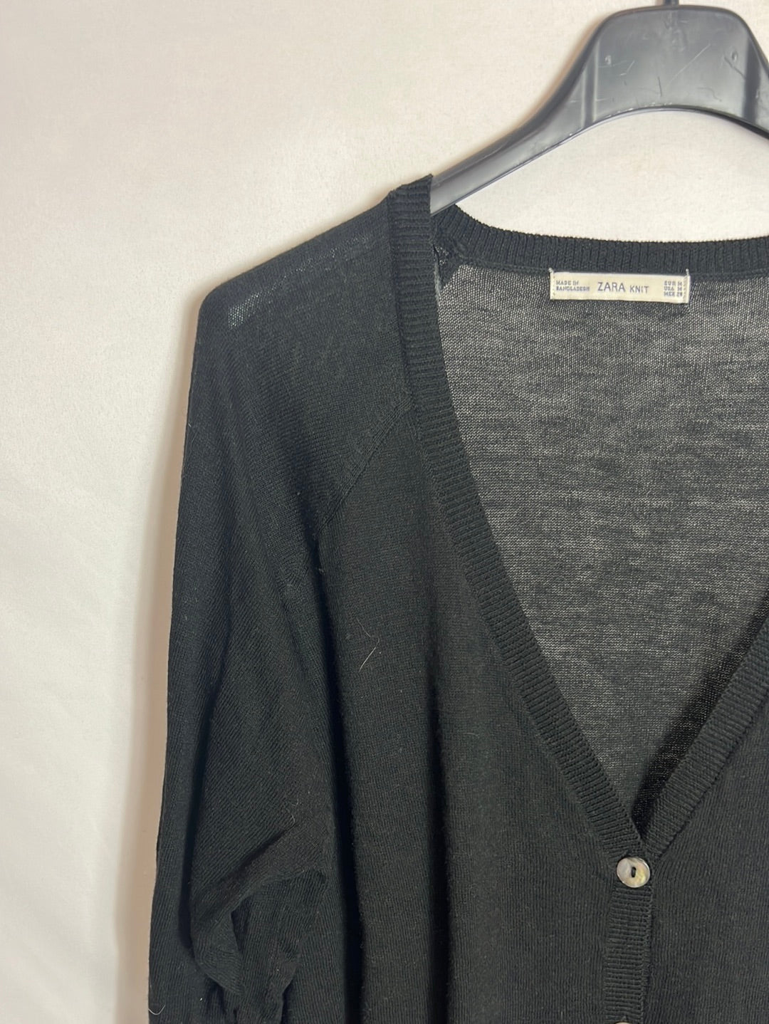 ZARA. Black cardigan with pockets. TM