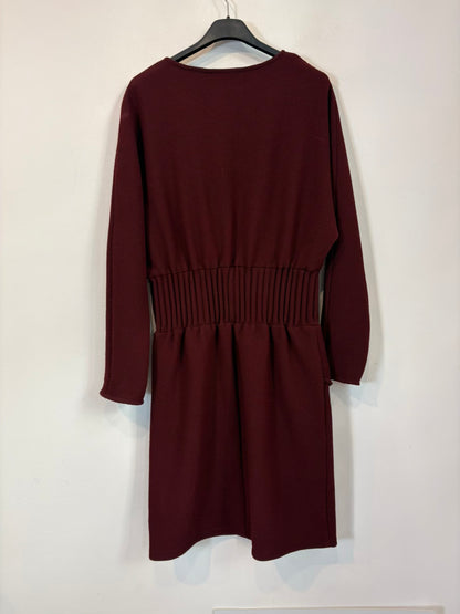 MAJE. Vestido burdeos textura