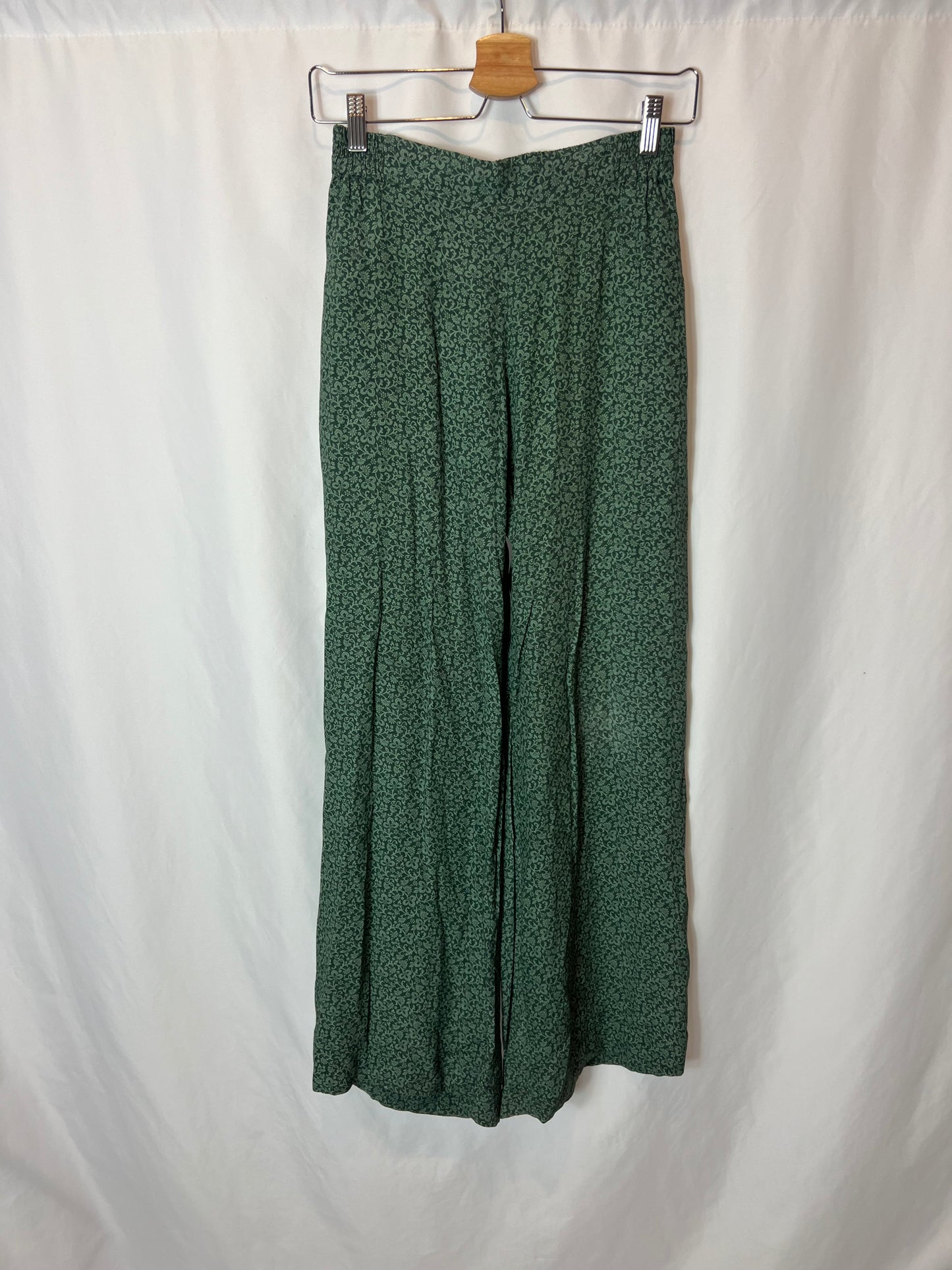 MI&amp;CO BARCELONA. Flowy green printed trousers. TS