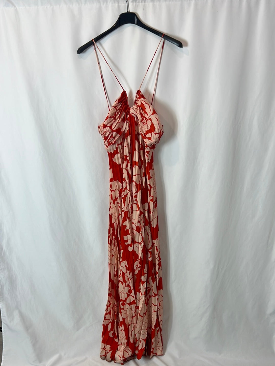 MANGO. Long pleated floral dress T.xs