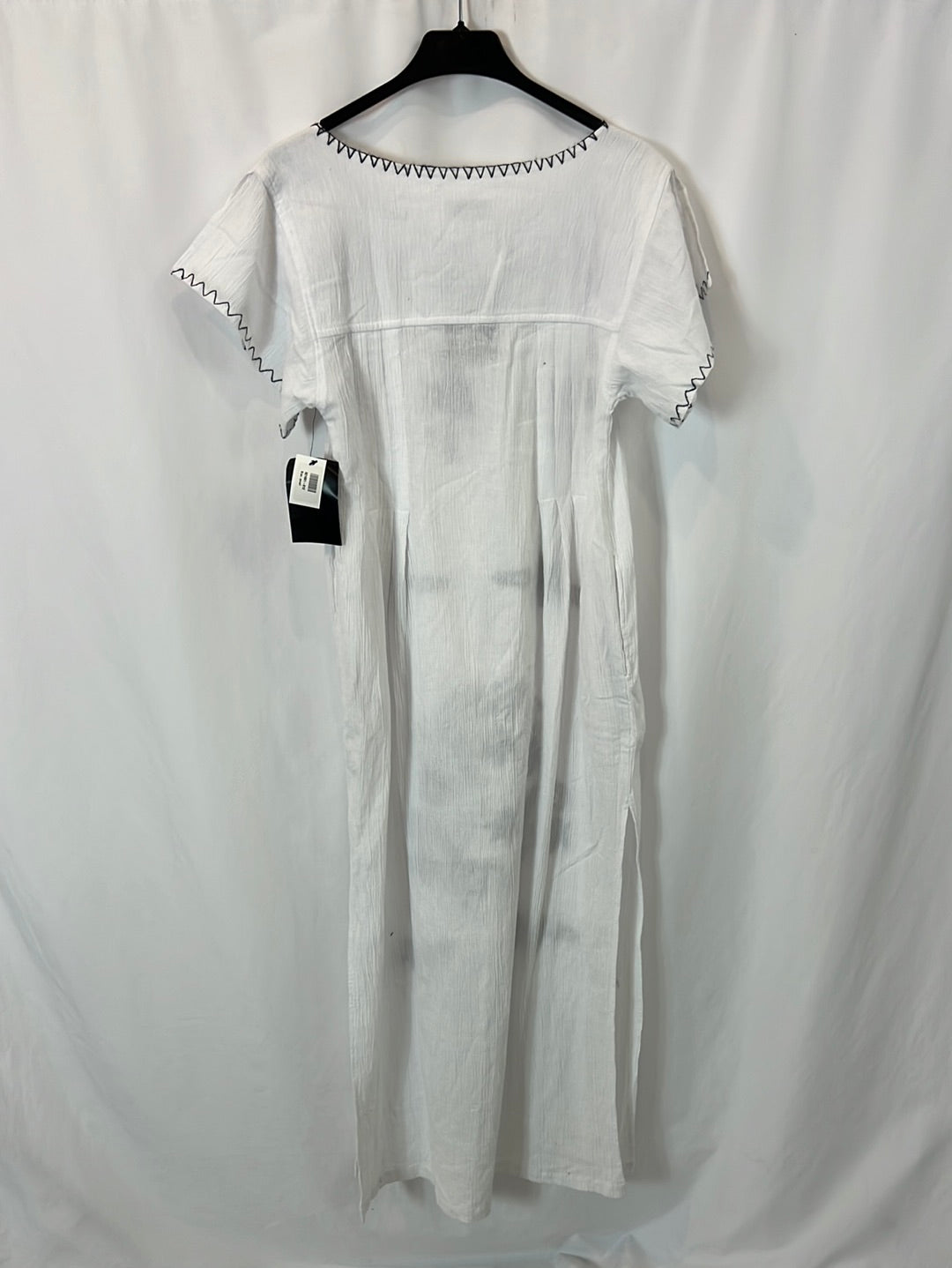 SENSISTUDIO.Vestido largo bordado blanco T.s