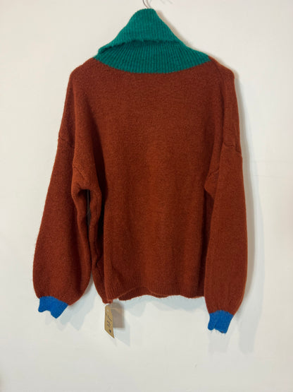 OTHERS. Green turtleneck sweater Tu(m)
